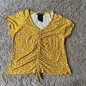 Medium girls short sleeve, gold and white mushroom T-shirt
